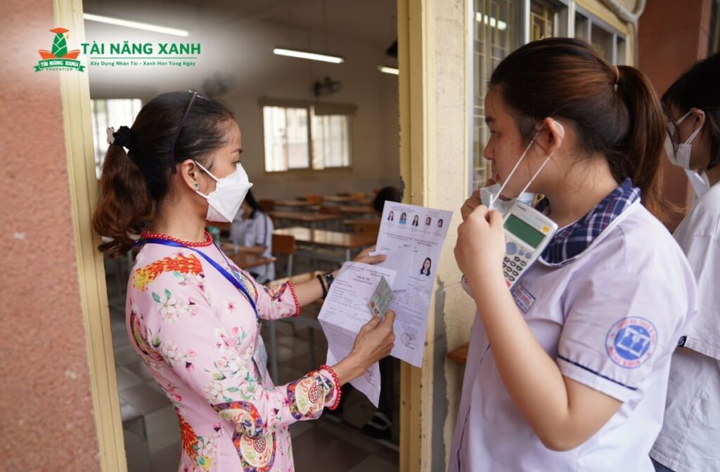 gia sư toán lý hoá 12 - dự thi tốt nghiệp